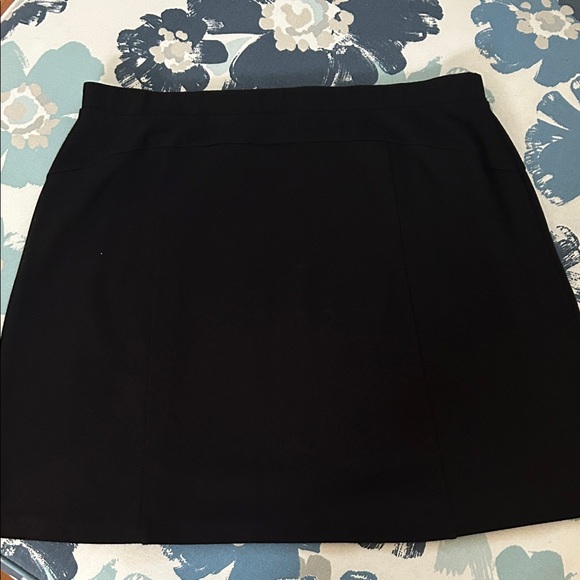 Ellen Tracy Classic Black A-Line Skirt Sz XL - Picture 4 of 7